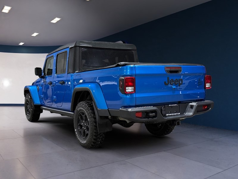 2022 Jeep Gladiator Willys 4x4