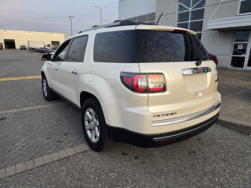 2014 GMC Acadia FWD 4dr SLE1