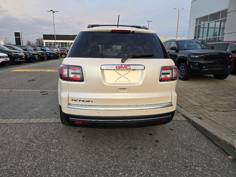 2014 GMC Acadia FWD 4dr SLE1