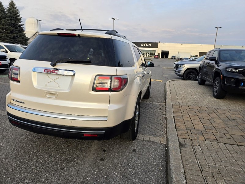 2014 GMC Acadia FWD 4dr SLE1