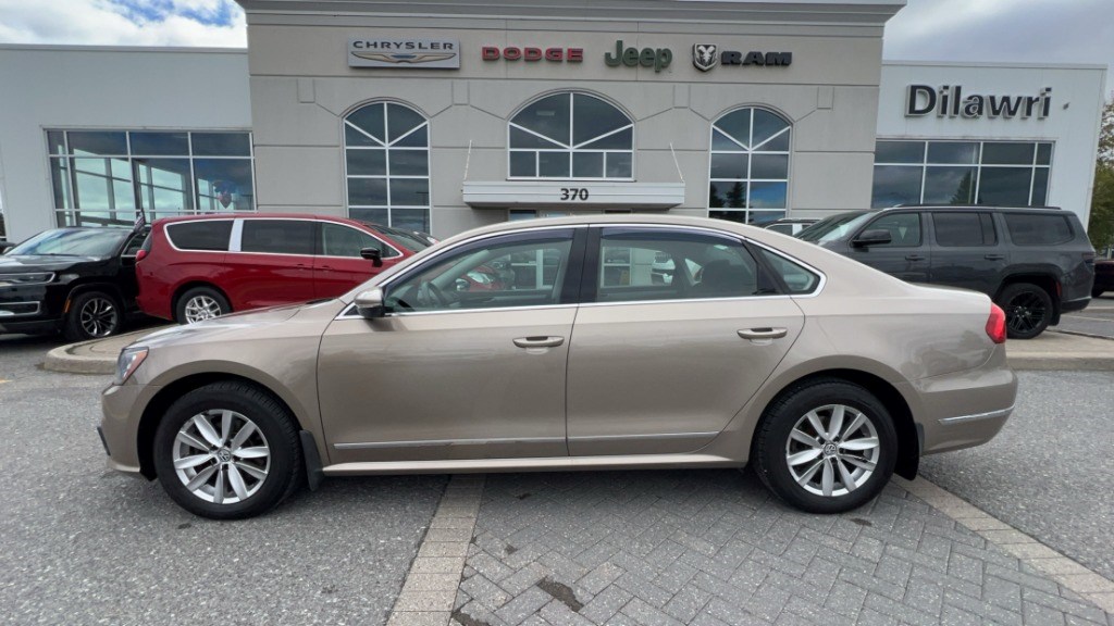 2016 Volkswagen Passat 4dr Sdn 1.8 TSI Auto Trendline