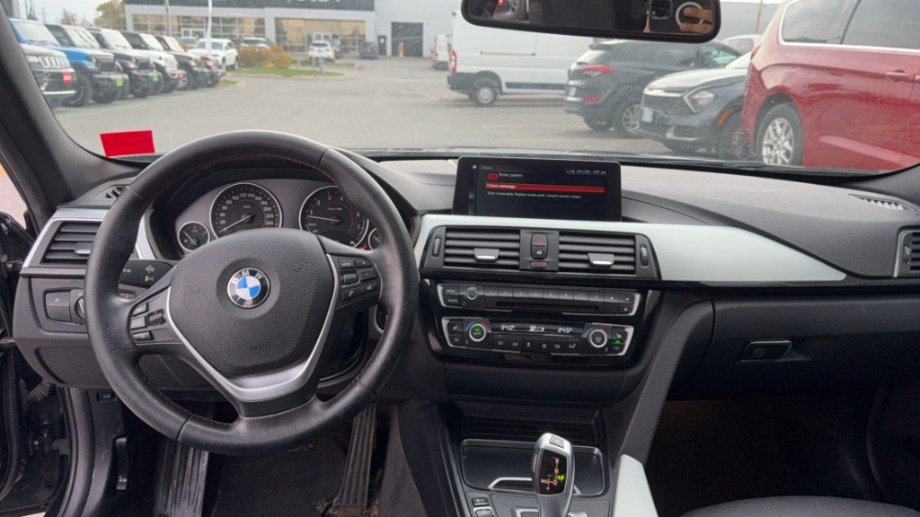 2018 BMW 330 330i xDrive Sedan