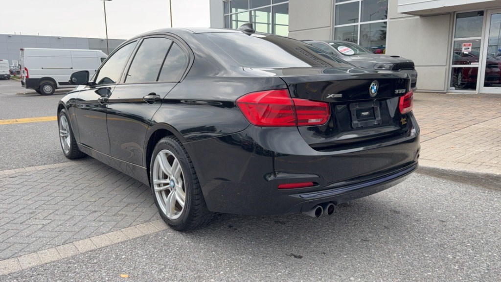 2018 BMW 330 330i xDrive Sedan