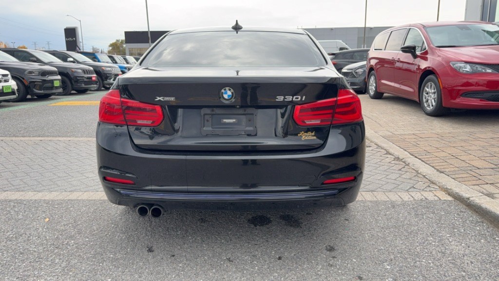 2018 BMW 330 330i xDrive Sedan