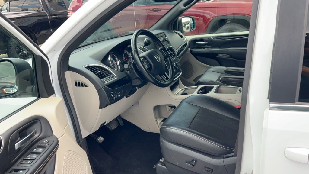 2019 Dodge Grand Caravan SXT Premium Plus 2WD