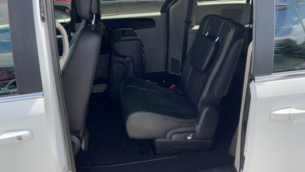 2019 Dodge Grand Caravan SXT Premium Plus 2WD