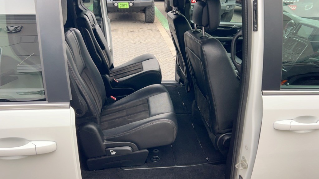 2020 Dodge Grand Caravan Premium Plus 2WD