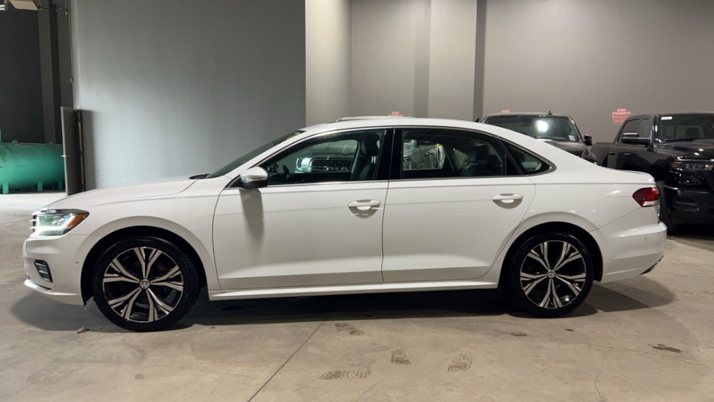 2020 Volkswagen Passat Execline Auto