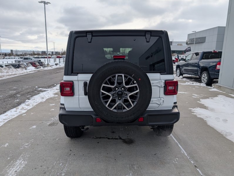 2024 Jeep Wrangler Sahara 4 Door 4x4