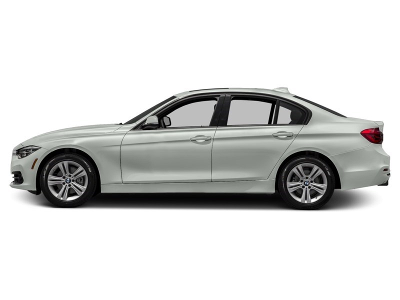 2018 BMW 330 330i xDrive Sedan Alpine White  Shot 12