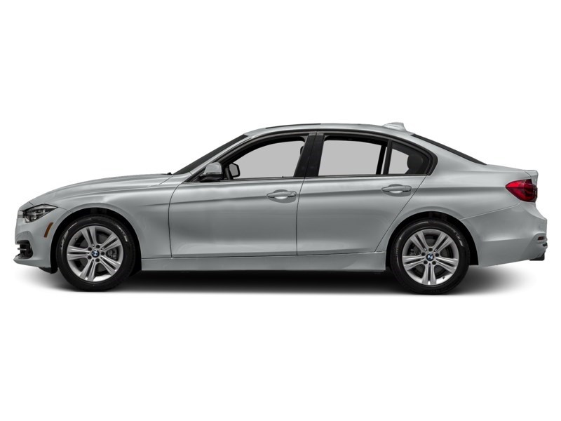 2018 BMW 330 330i xDrive Sedan Glacier Silver Metallic  Shot 21