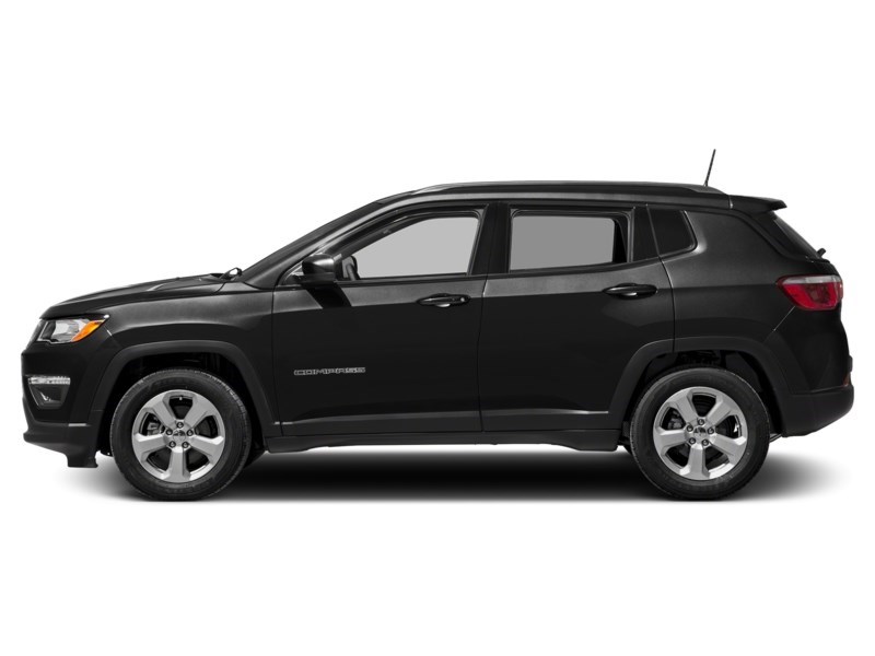 2018 Jeep Compass North 4x4 Diamond Black Crystal Pearl  Shot 47